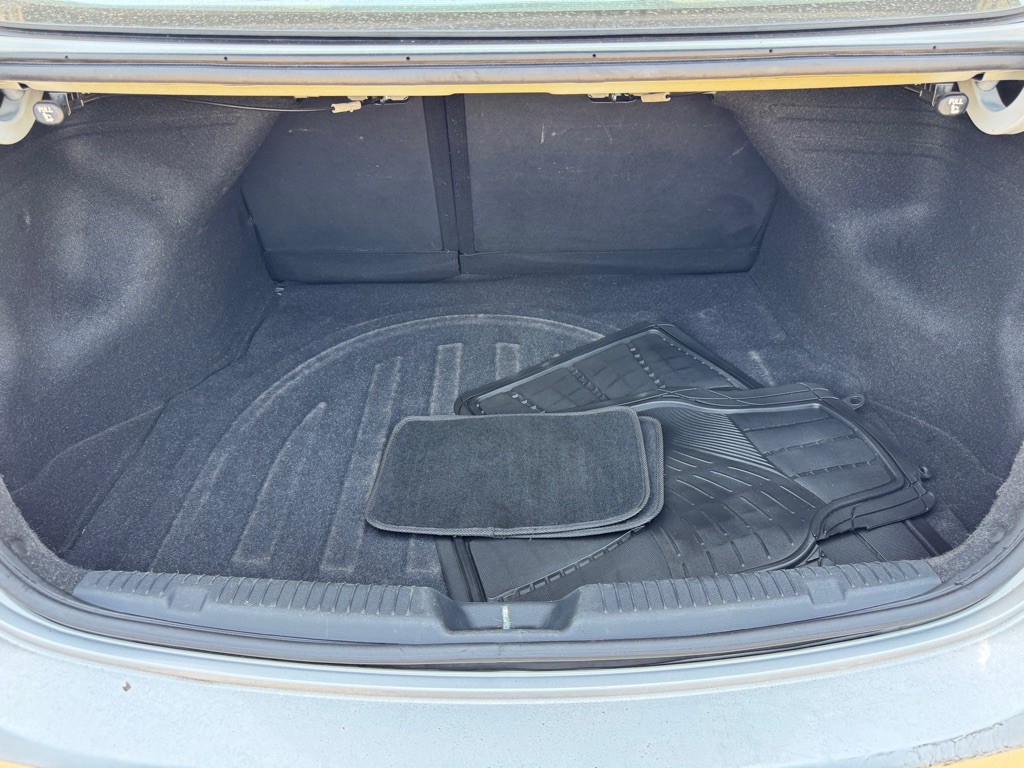 2016 Hyundai Elantra Image 23