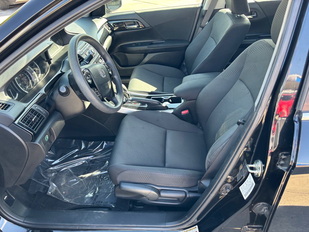 2016 Honda Accord Image 9