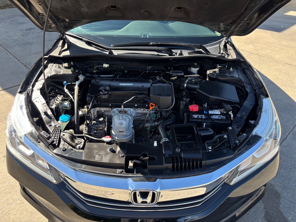 2016 Honda Accord Image 22