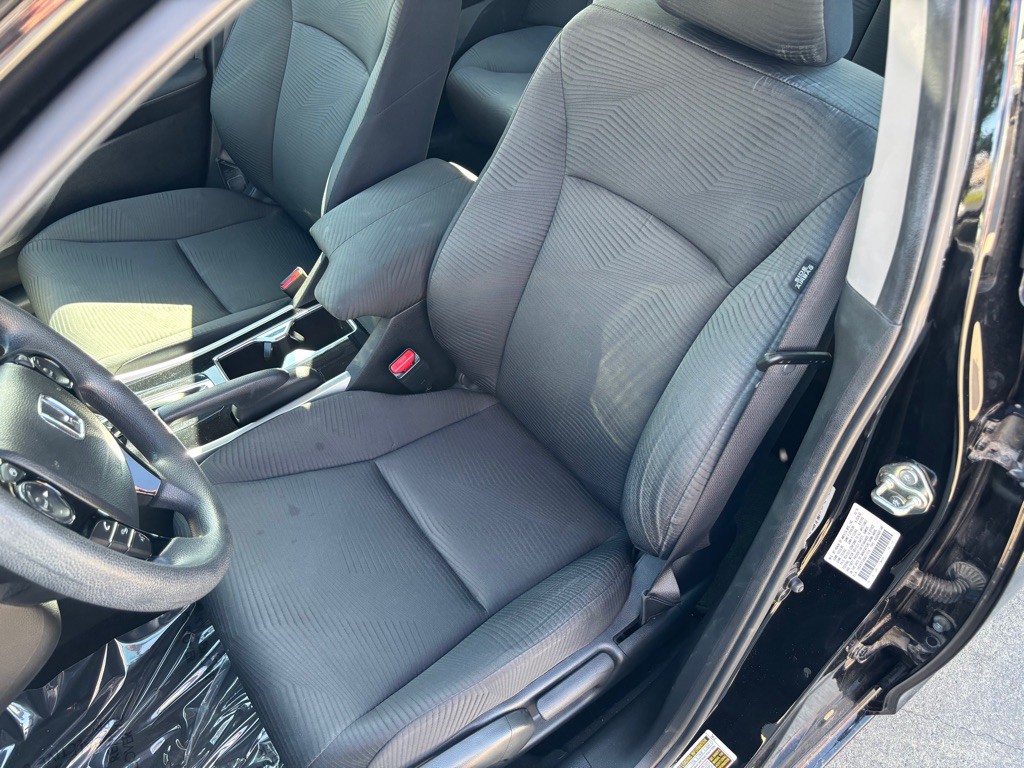 2016 Honda Accord Image 33