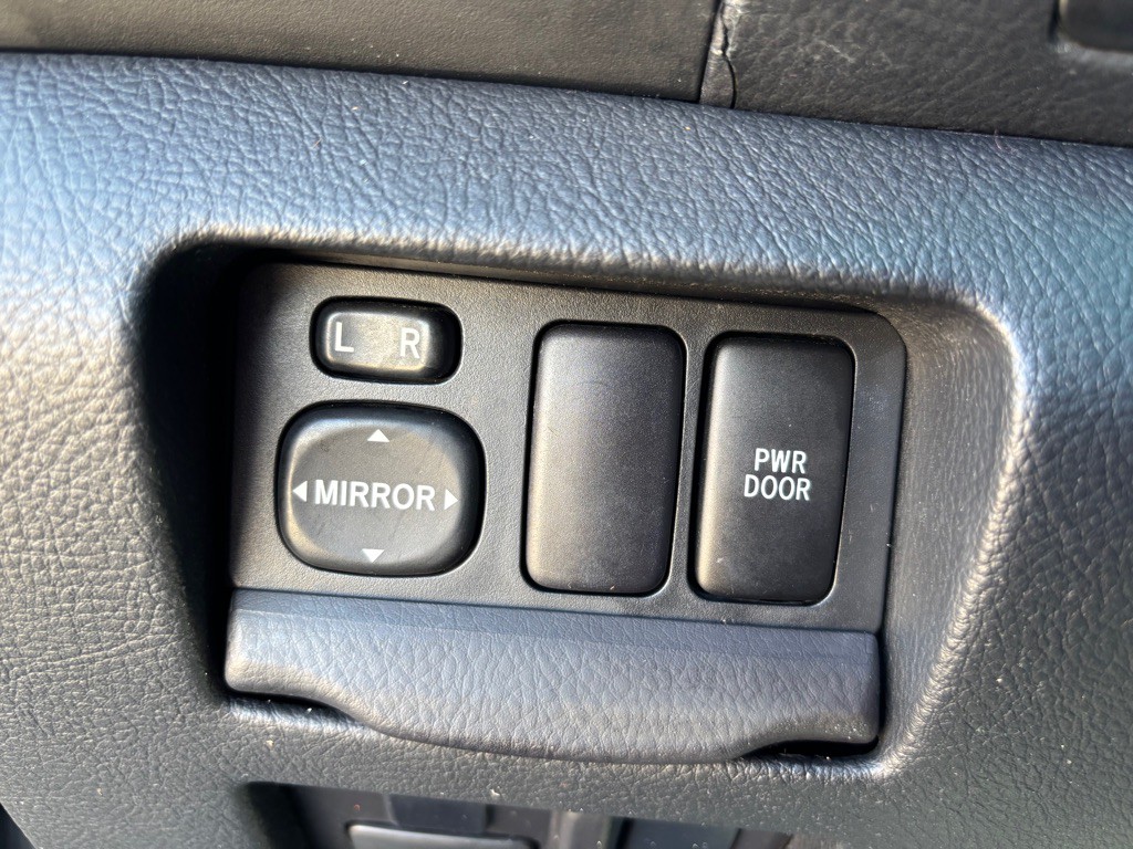 2004 Lexus RX 330 Image 17