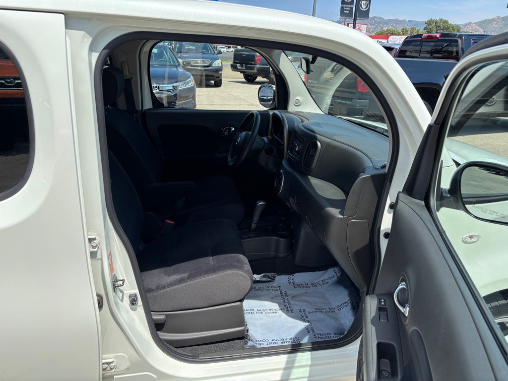 2009 Nissan Cube Image 9