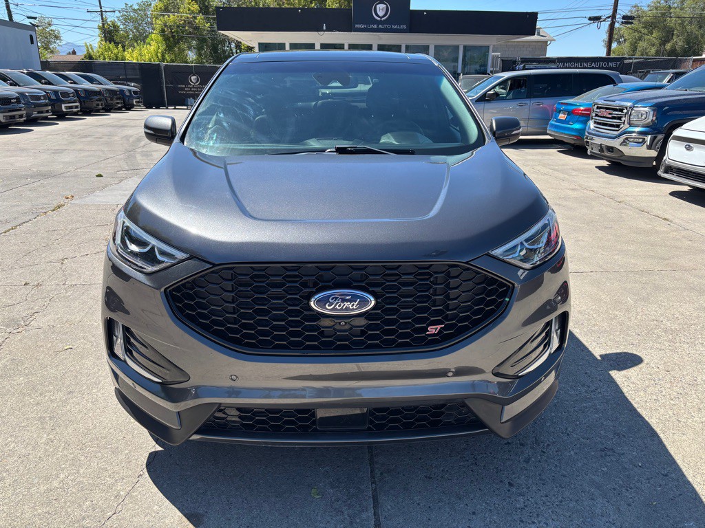 2020 Ford Edge Image 2
