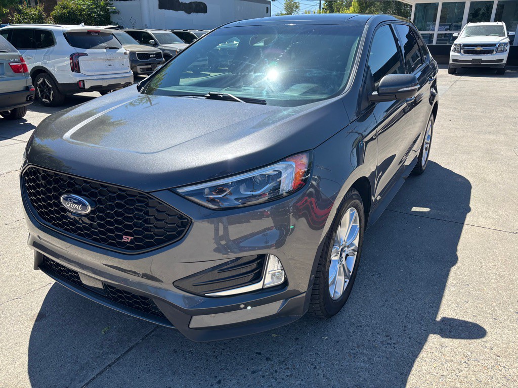 2020 Ford Edge Image 4