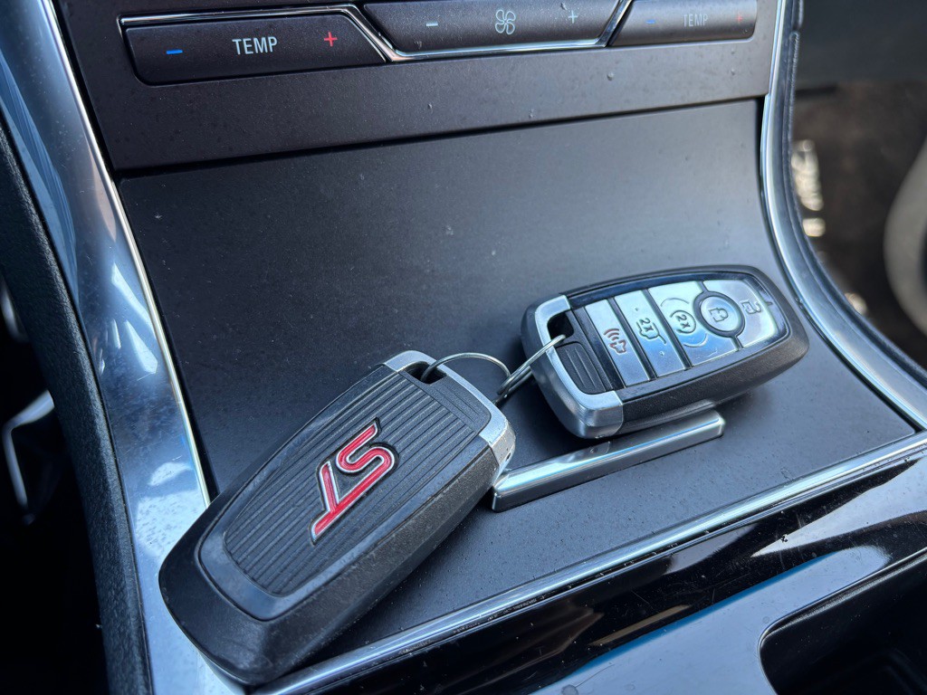 2020 Ford Edge Image 29