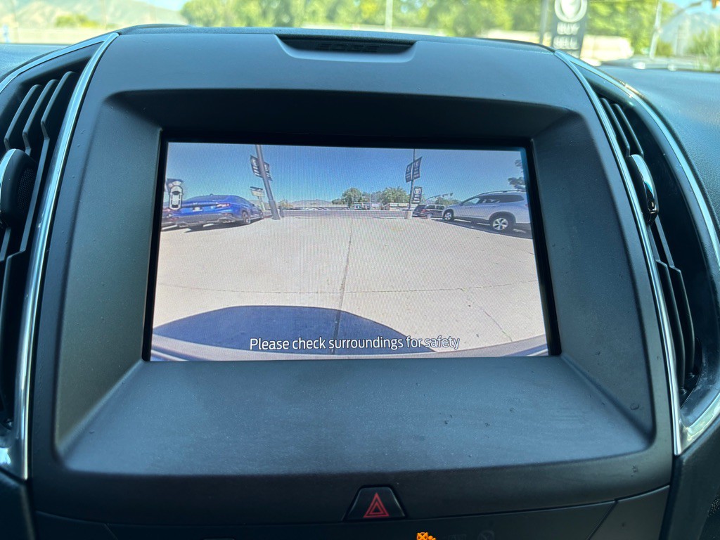 2020 Ford Edge Image 40