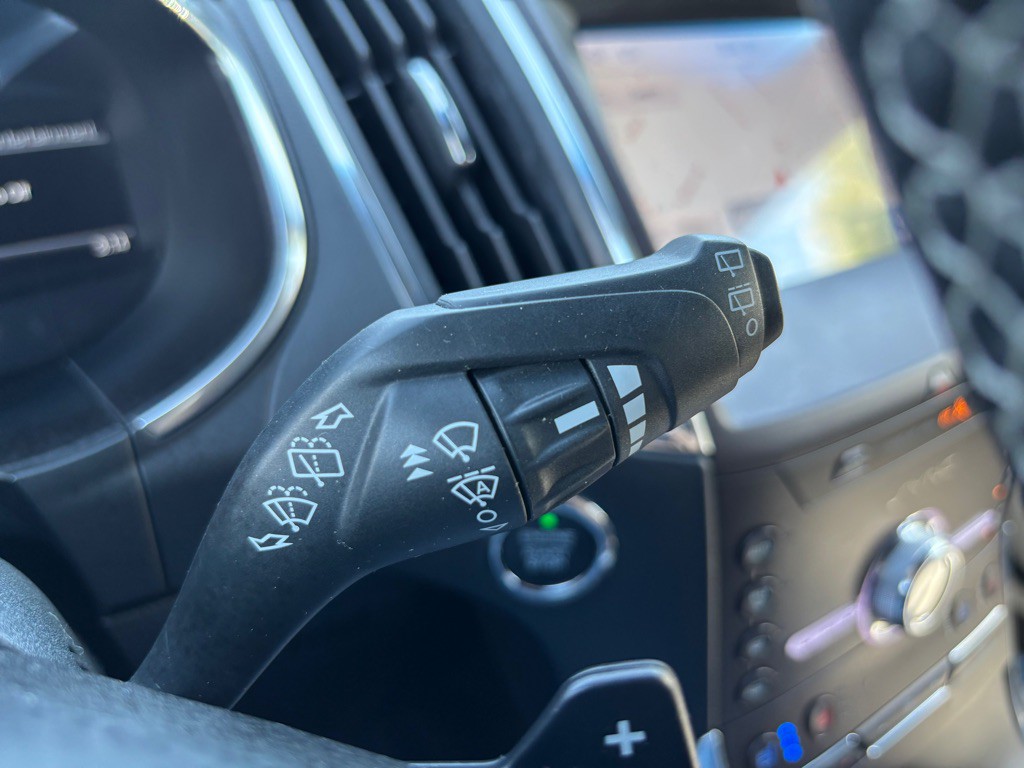 2020 Ford Edge Image 43