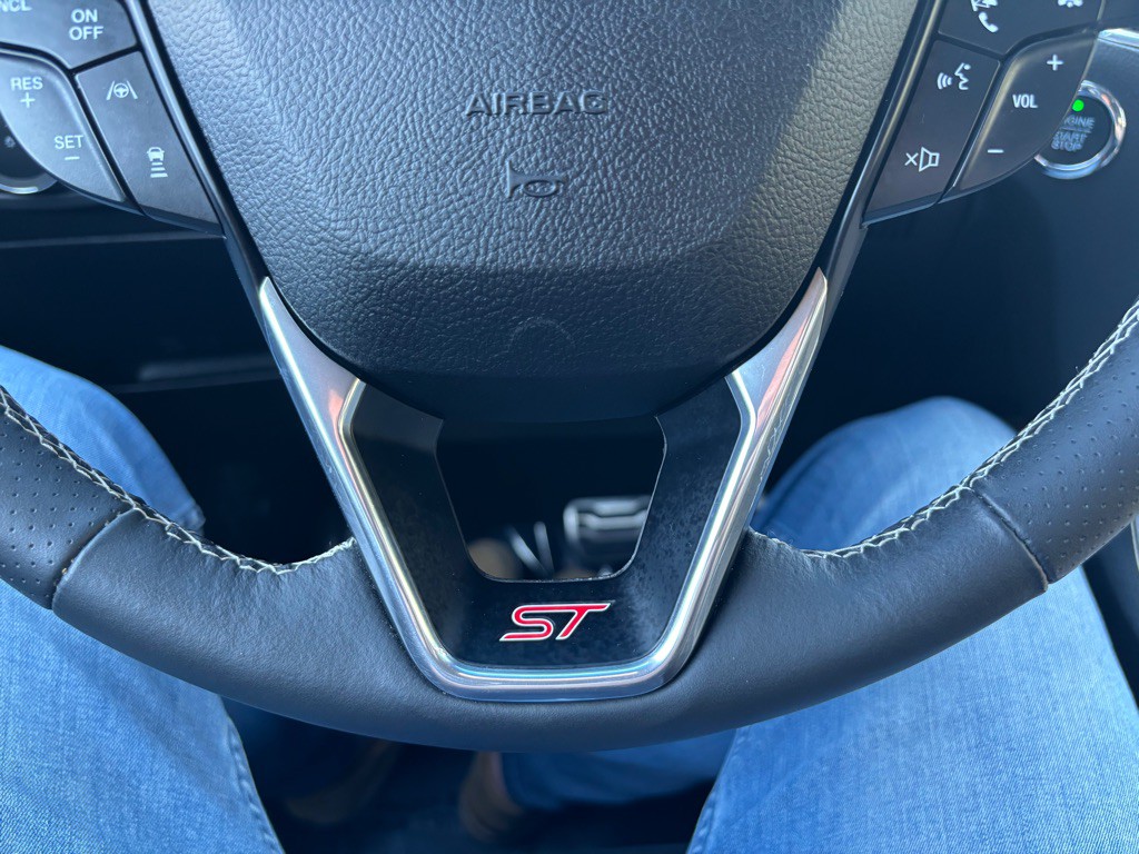 2020 Ford Edge Image 45