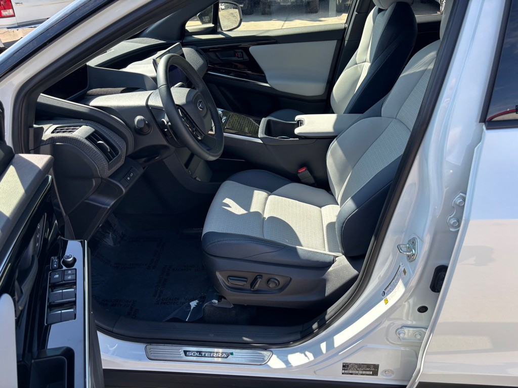 2023 Subaru Solterra Image 19