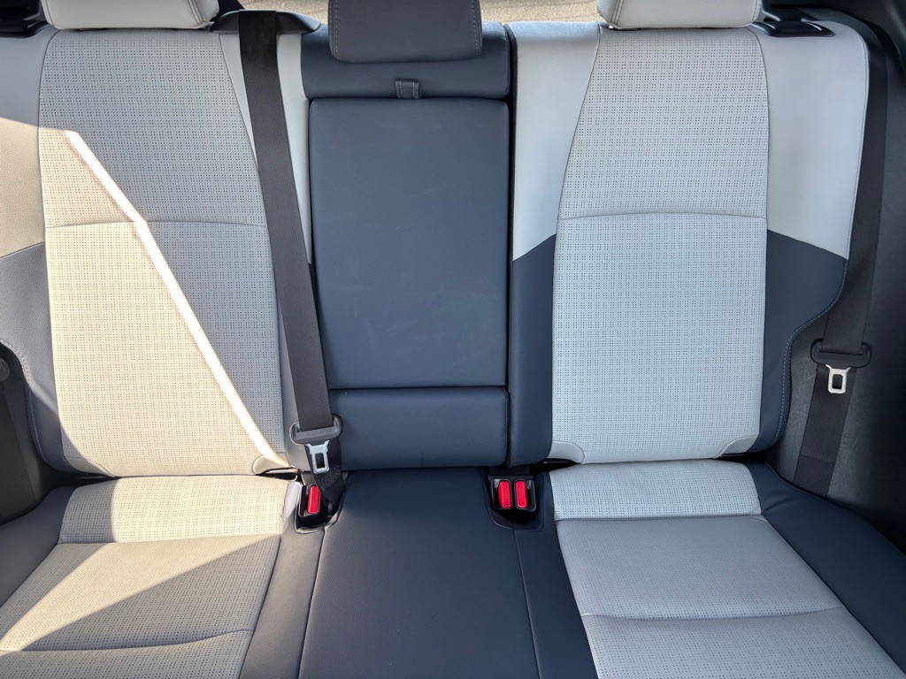 2023 Subaru Solterra Image 35