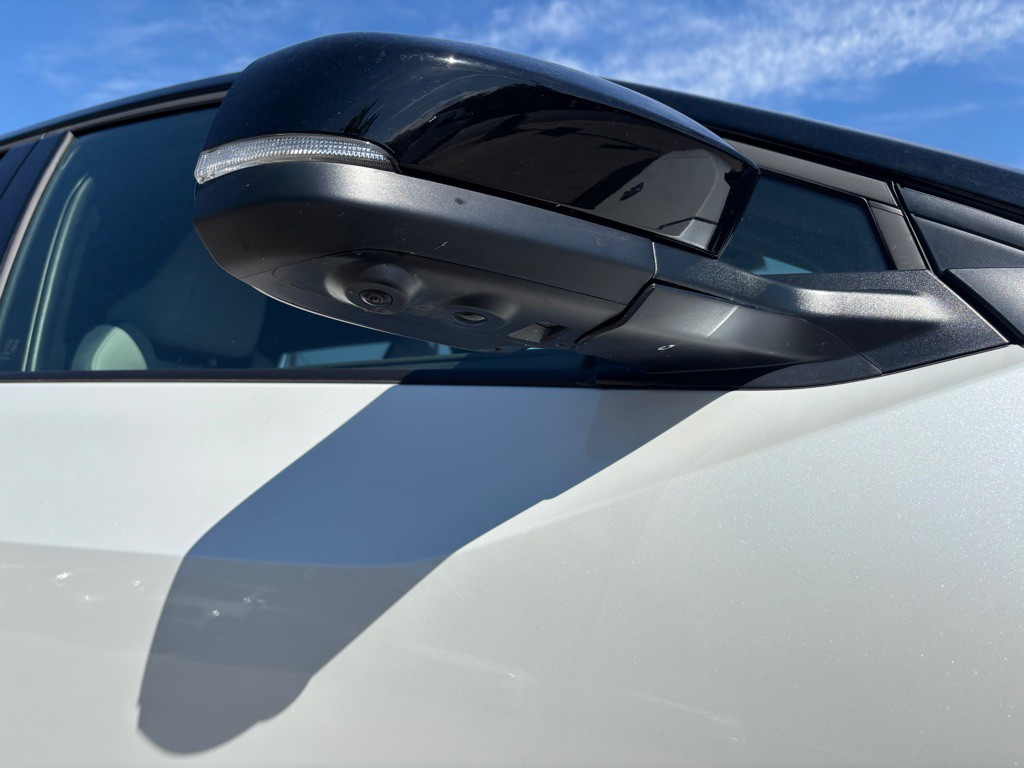 2023 Subaru Solterra Image 46
