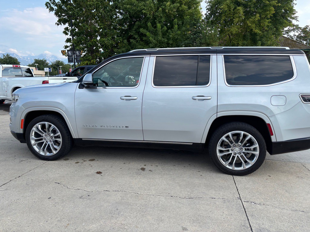 2022 Jeep Grand Cherokee Image 4