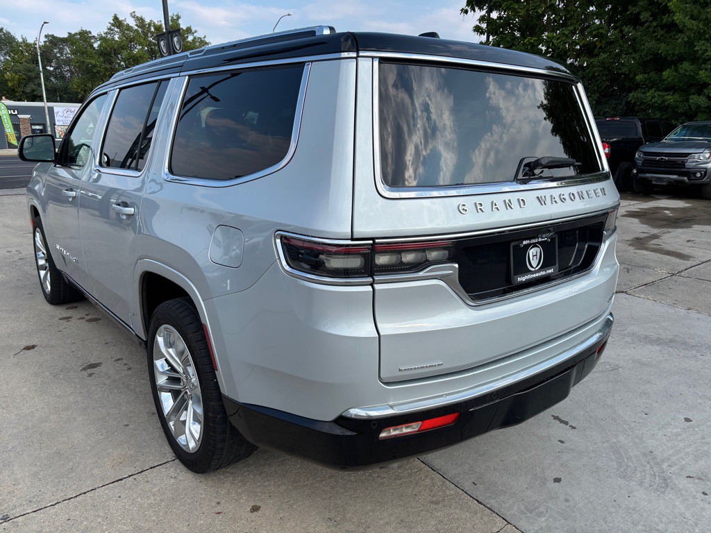 2022 Jeep Grand Cherokee Image 5
