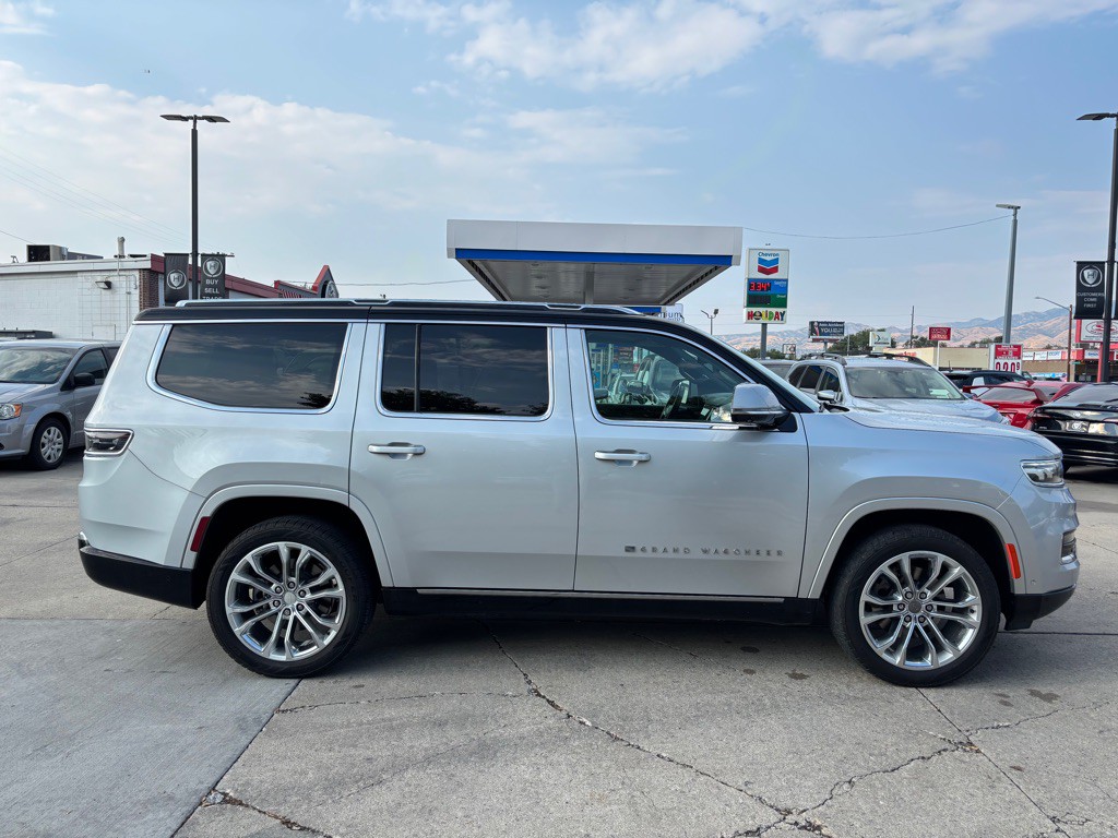 2022 Jeep Grand Cherokee Image 8