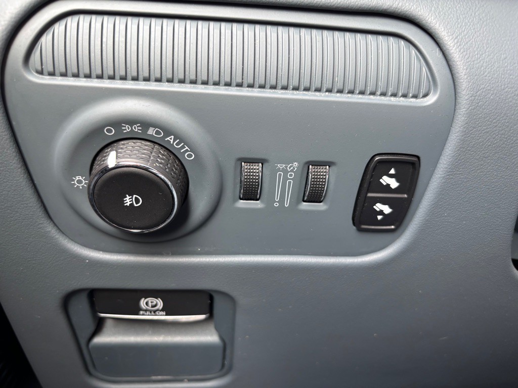 2022 Jeep Grand Cherokee Image 46
