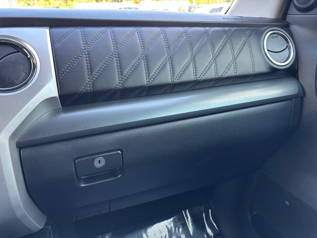2019 Toyota Tundra Image 28
