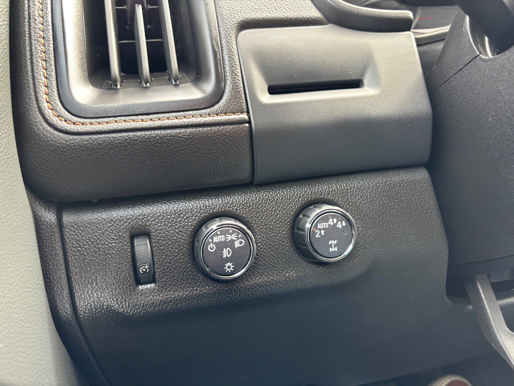 2022 GMC Canyon Image 18