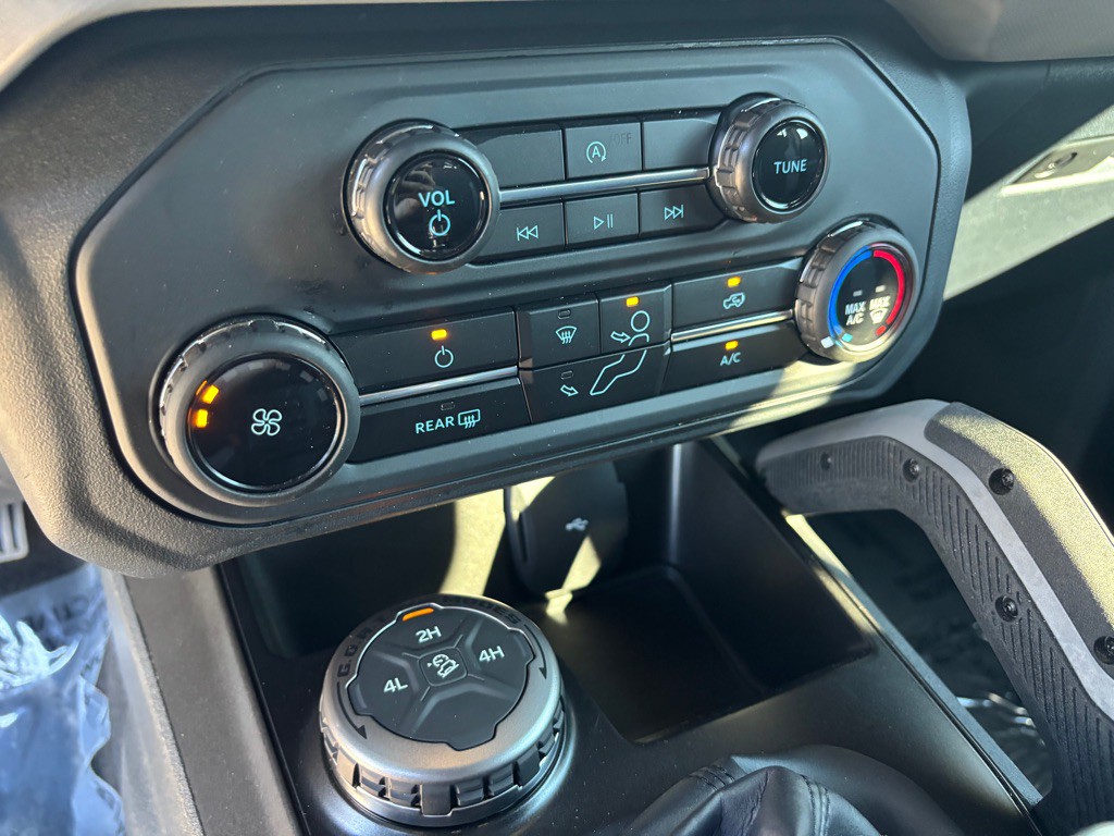 2022 Ford Bronco Image 20