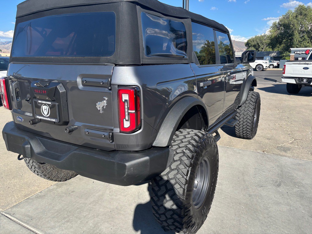 2022 Ford Bronco Image 8