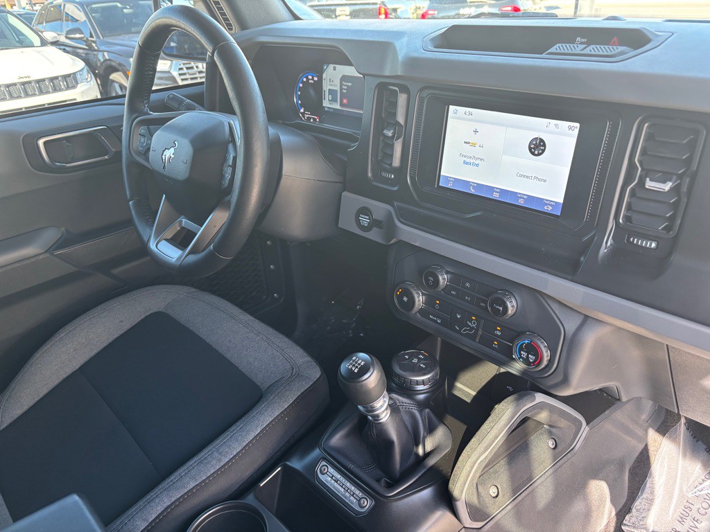 2022 Ford Bronco Image 12