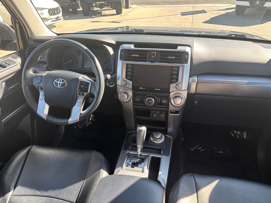 2022 Toyota 4Runner Image 13