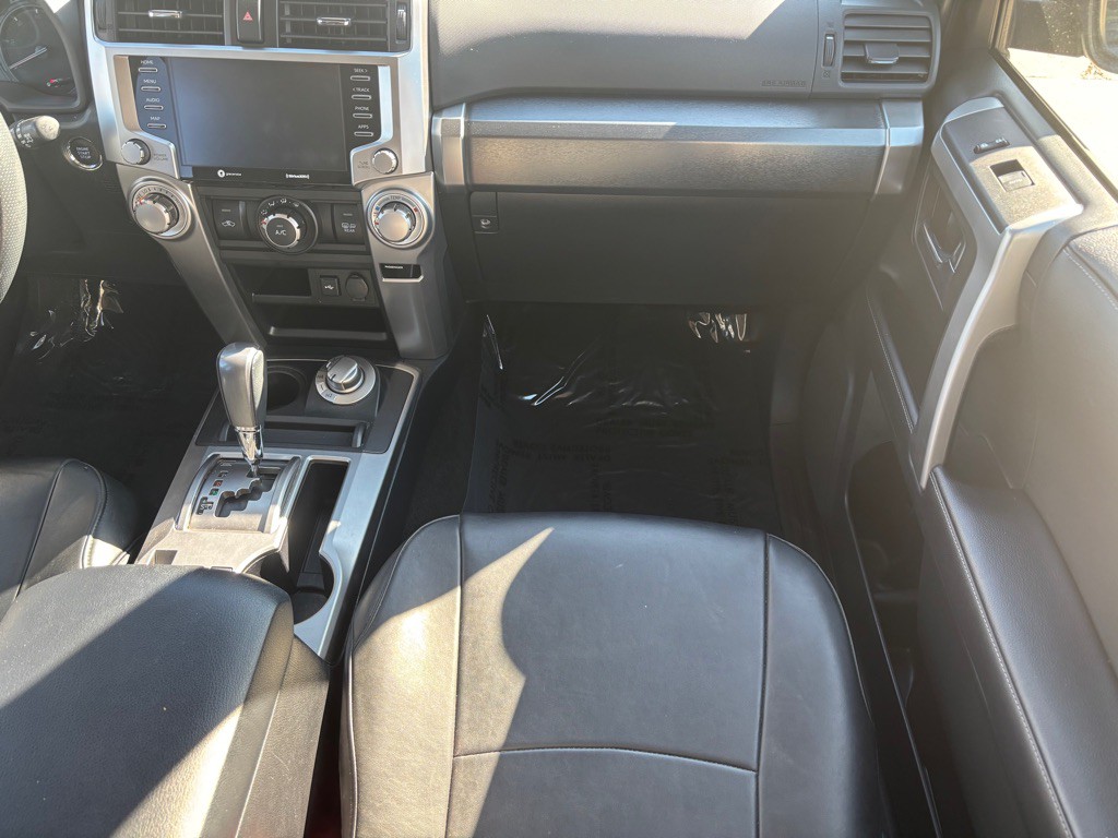 2022 Toyota 4Runner Image 14