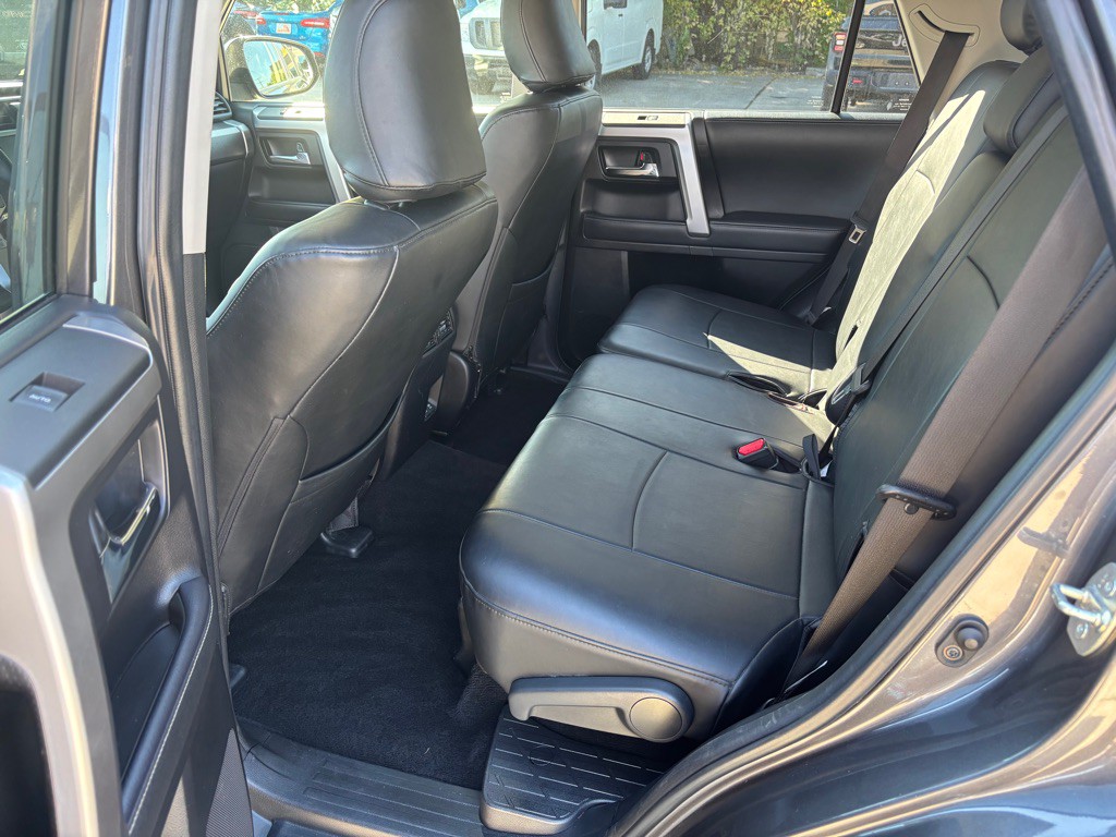 2022 Toyota 4Runner Image 20