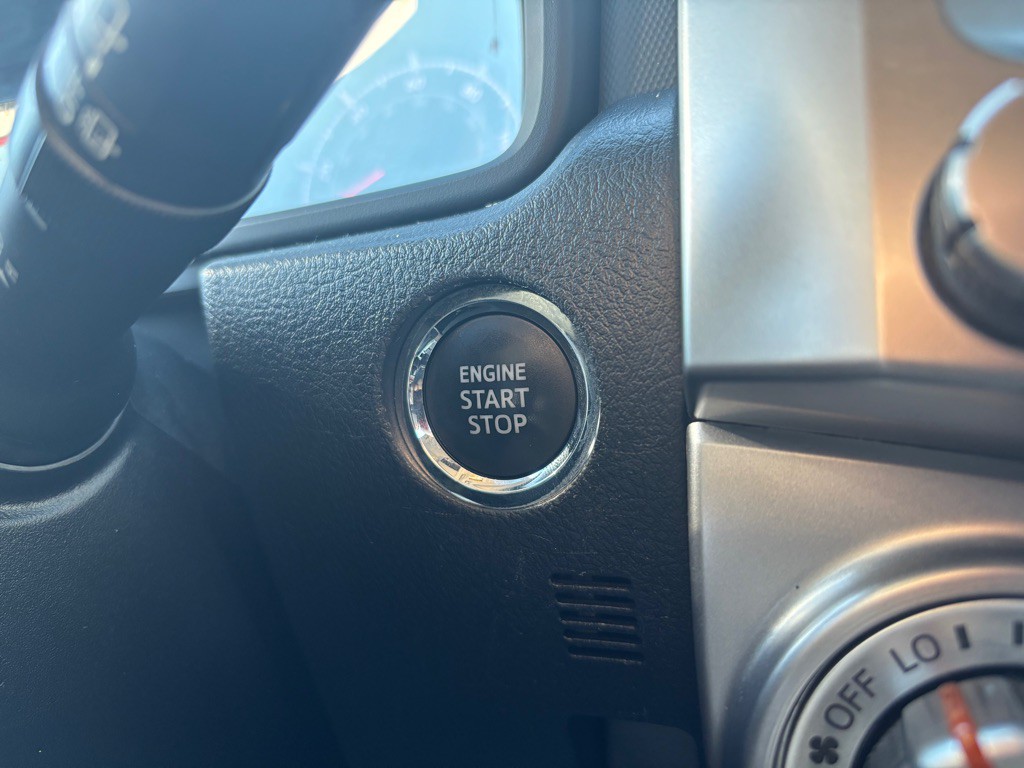 2022 Toyota 4Runner Image 37