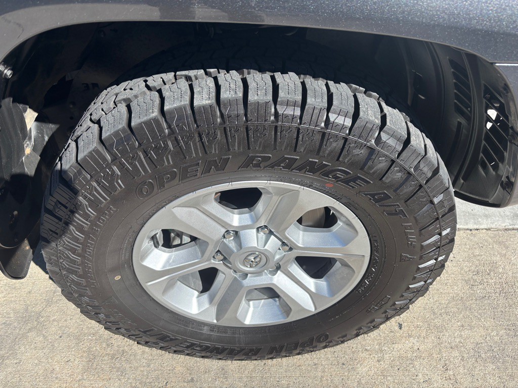 2022 Toyota 4Runner Image 41