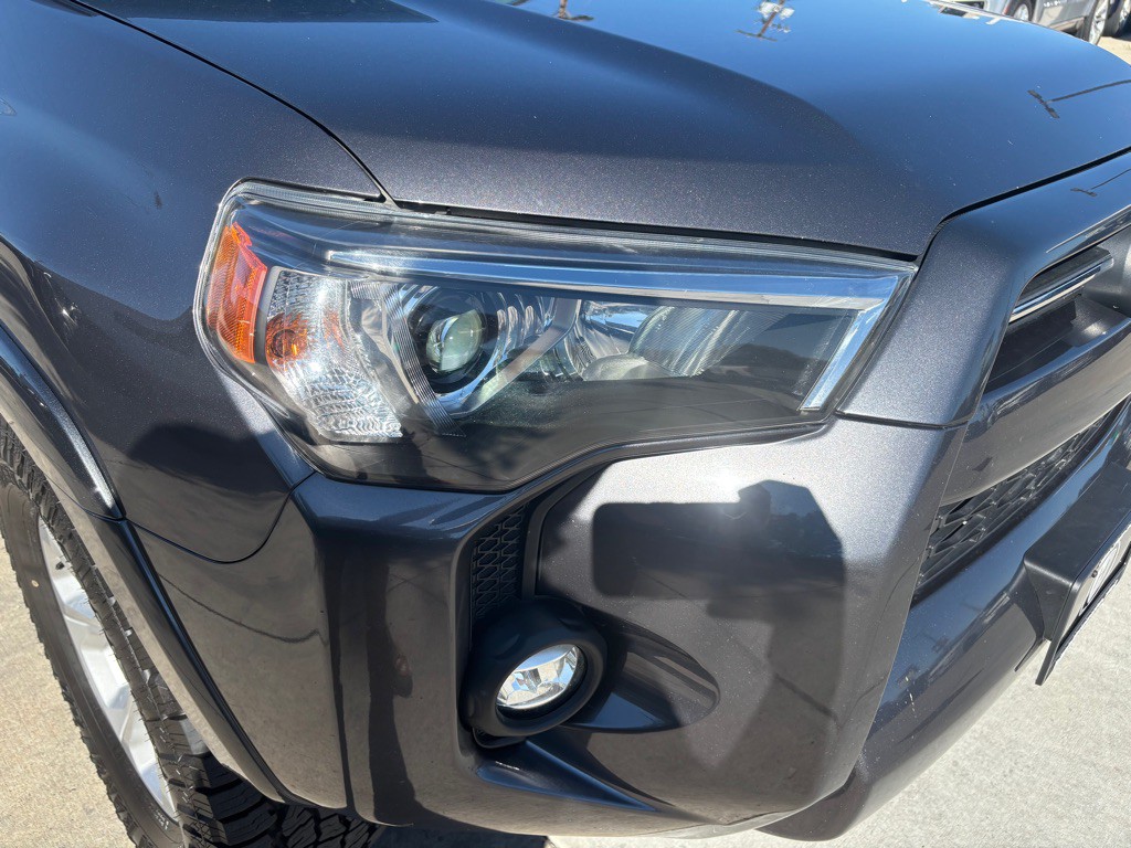 2022 Toyota 4Runner Image 49