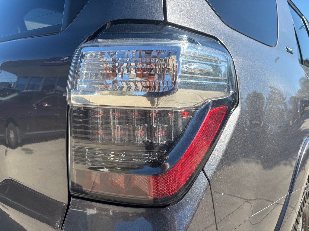2022 Toyota 4Runner Image 50