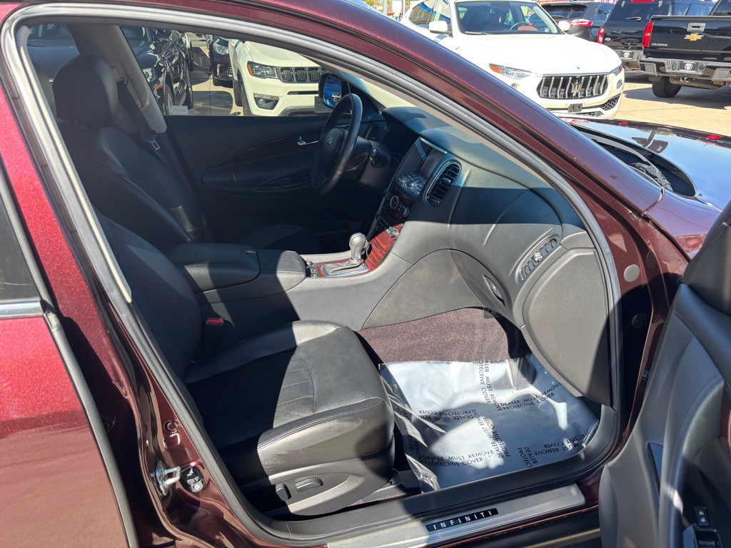 2017 INFINITI QX50 Image 9