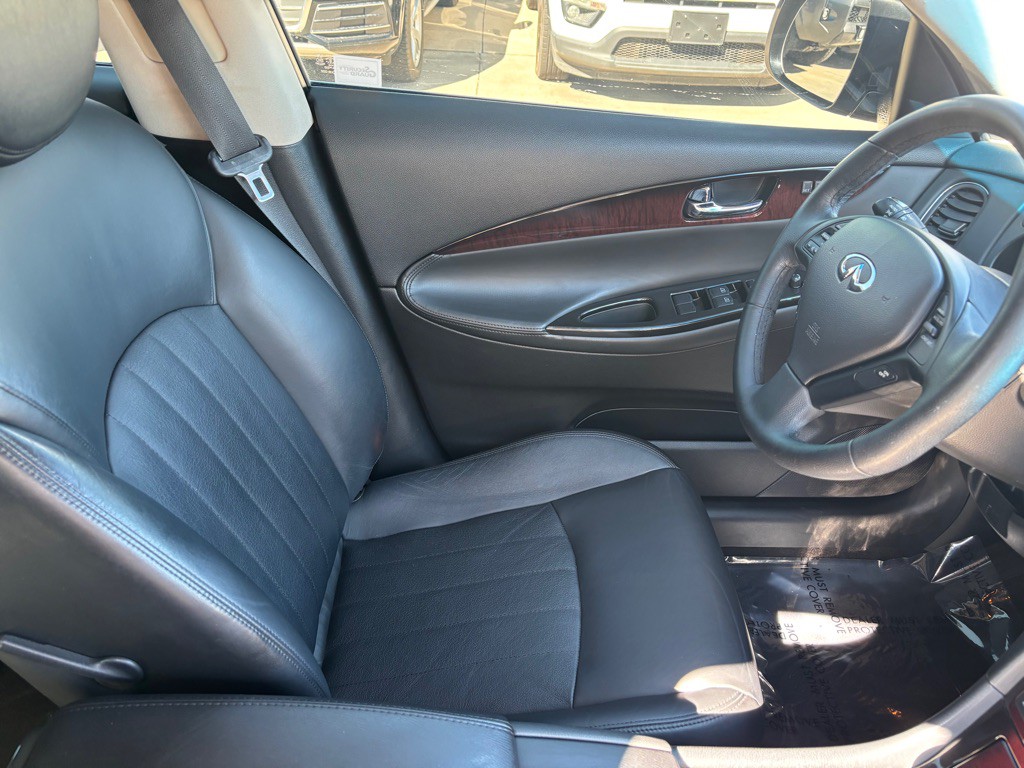 2017 INFINITI QX50 Image 11