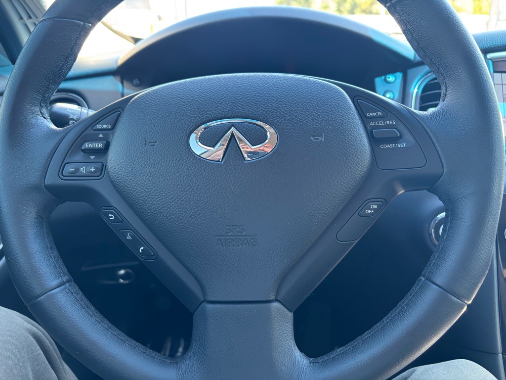 2017 INFINITI QX50 Image 17