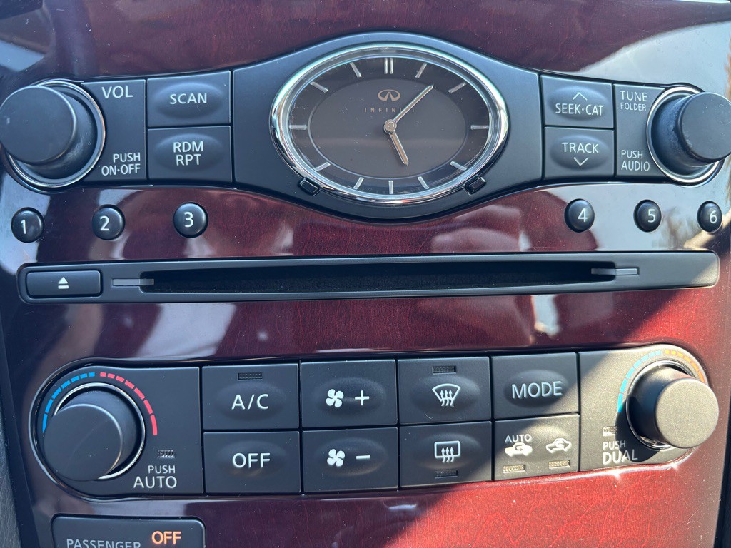 2017 INFINITI QX50 Image 21