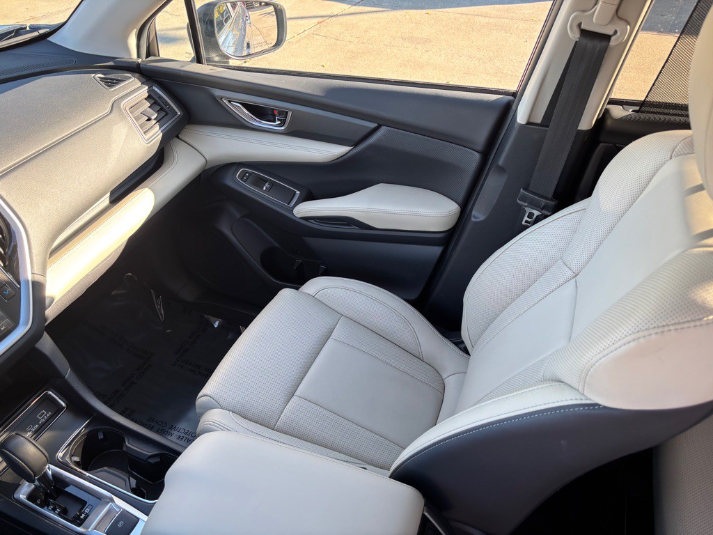 2023 Subaru Ascent Image 18