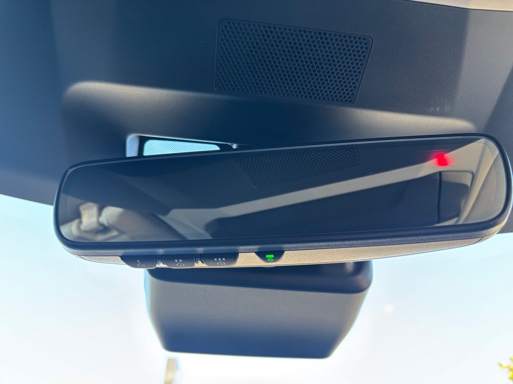 2023 Subaru Ascent Image 24