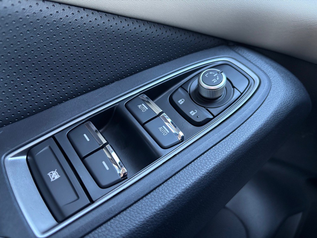 2023 Subaru Ascent Image 33