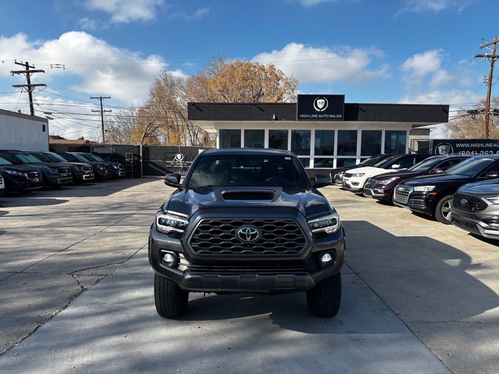 2020 Toyota Tacoma Image 2