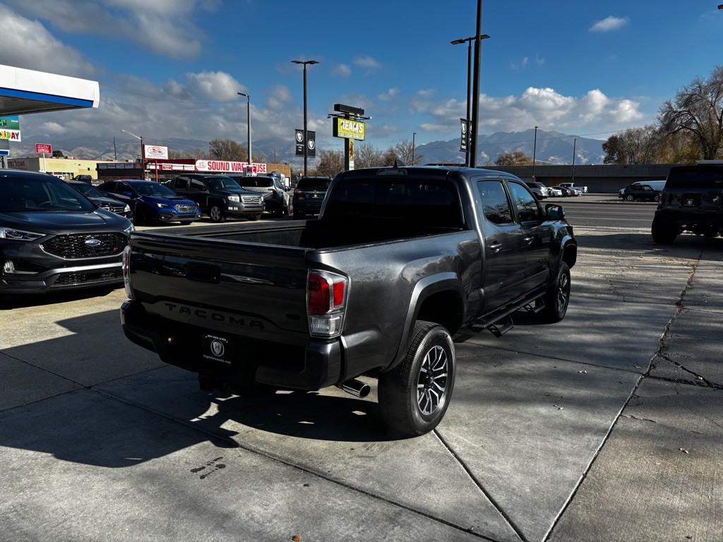 2020 Toyota Tacoma Image 8