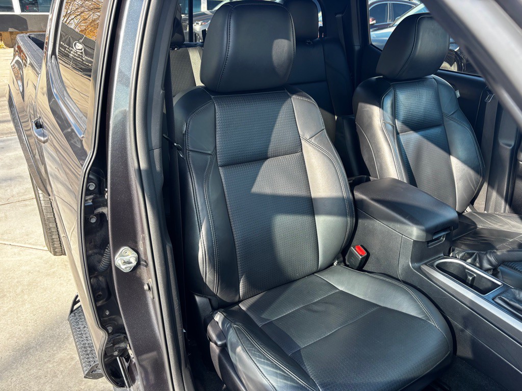 2020 Toyota Tacoma Image 13