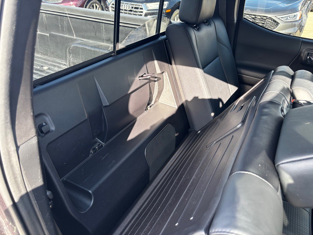 2020 Toyota Tacoma Image 19