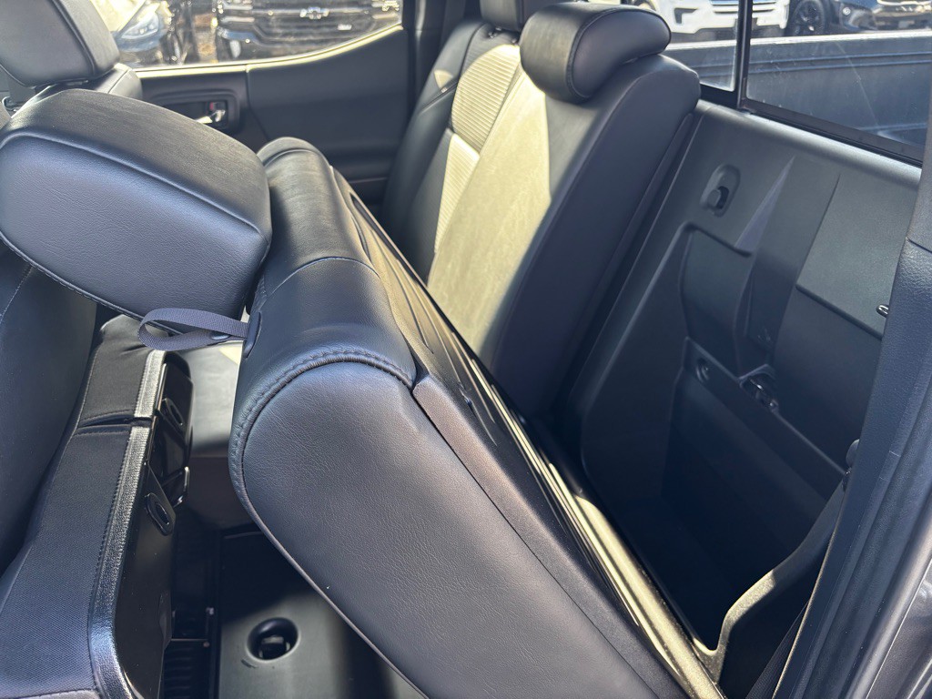 2020 Toyota Tacoma Image 26