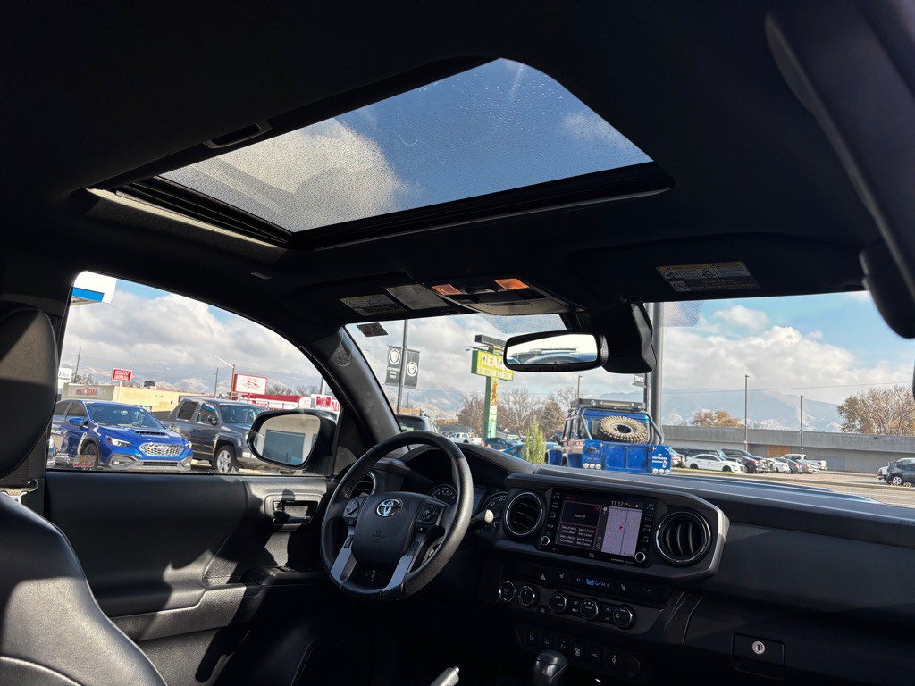 2020 Toyota Tacoma Image 30