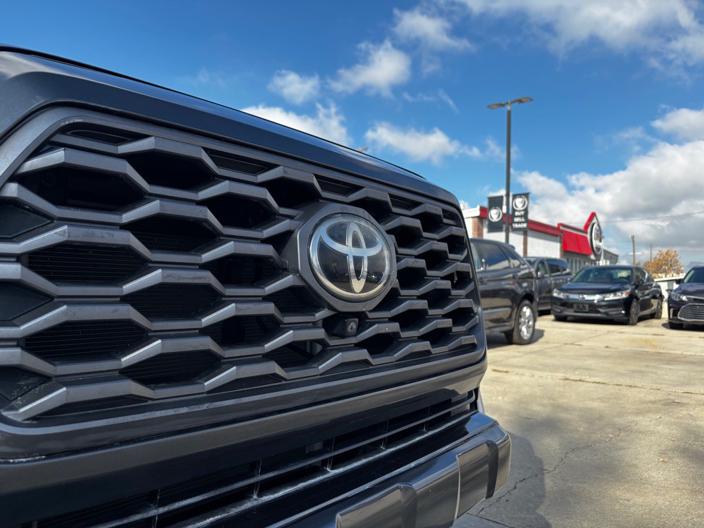 2020 Toyota Tacoma Image 35