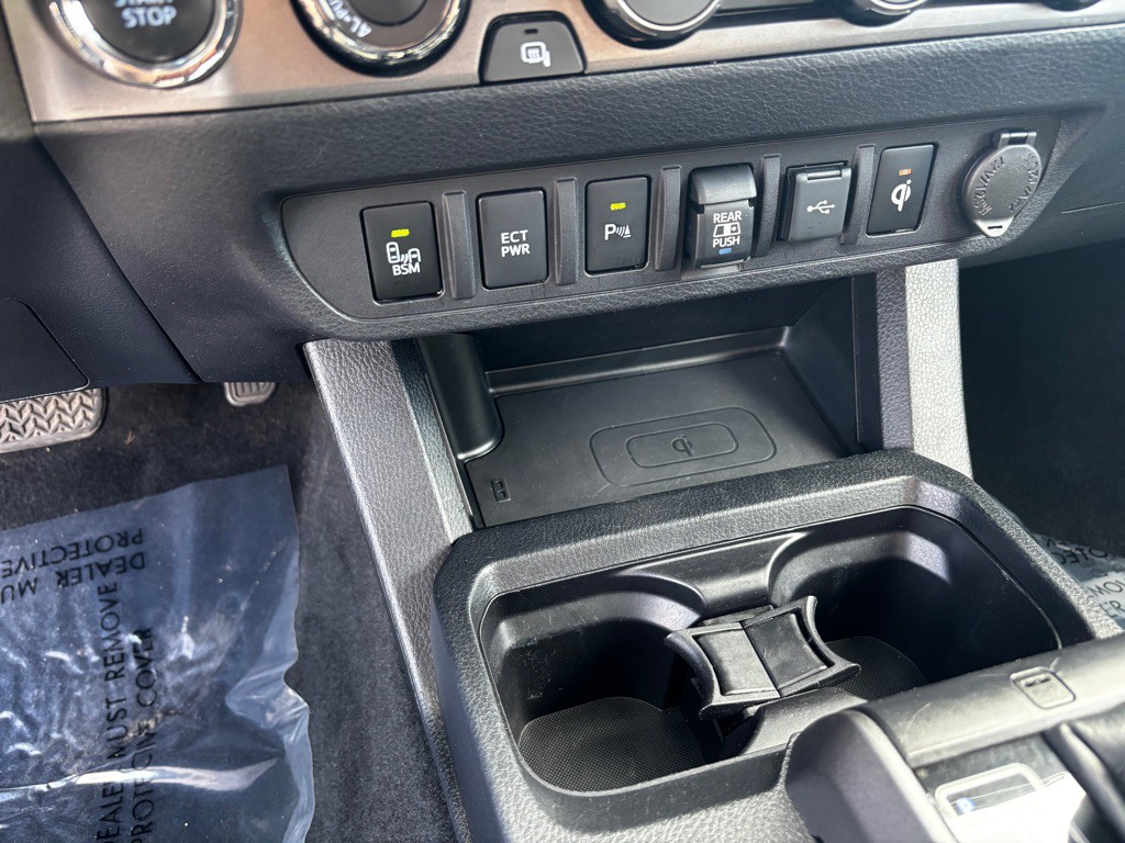 2020 Toyota Tacoma Image 45