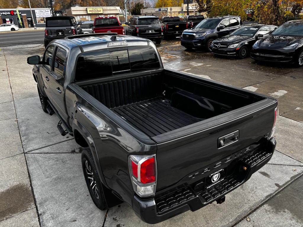 2020 Toyota Tacoma Image 65