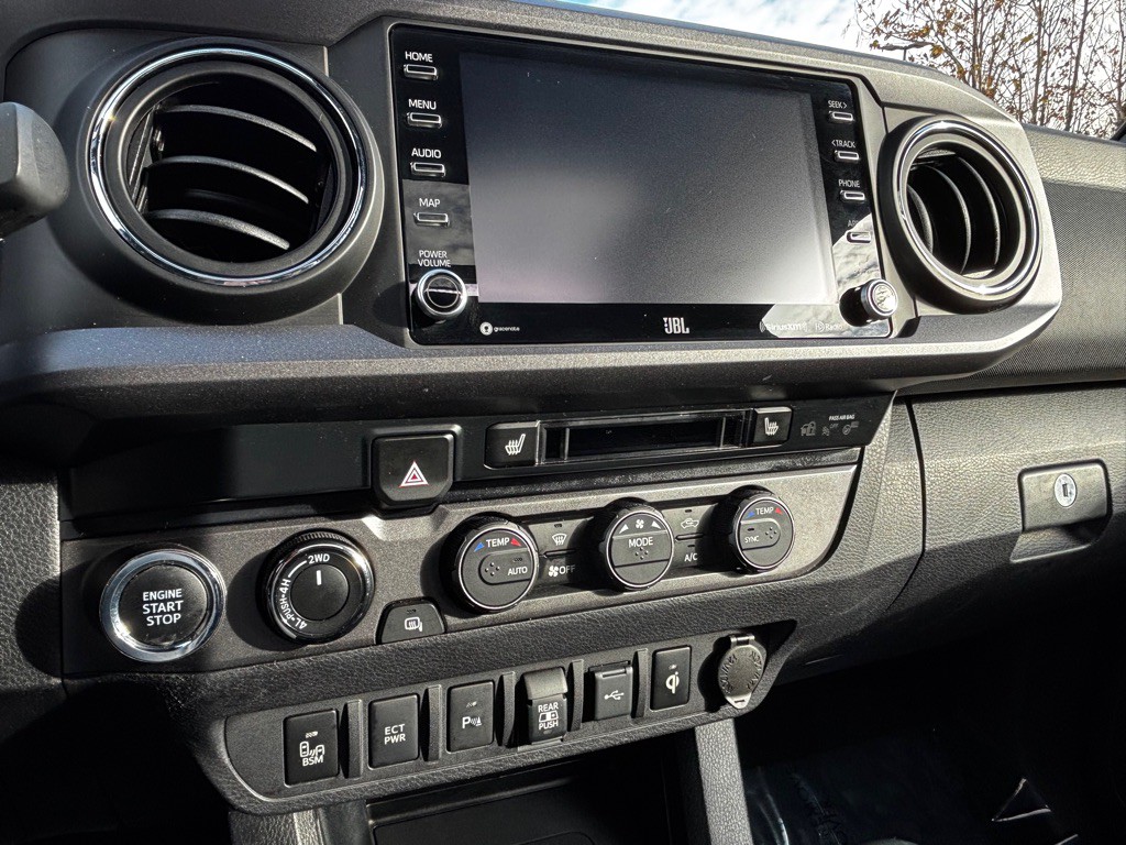 2020 Toyota Tacoma Image 69