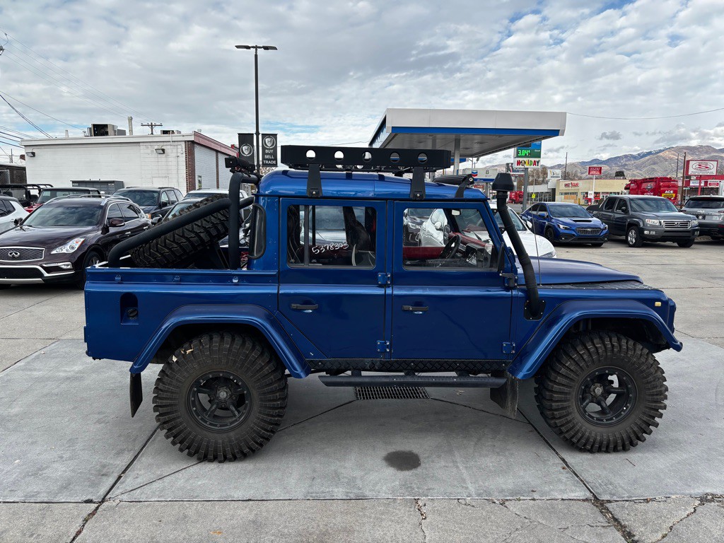 1992 Land Rover Defender Image 9