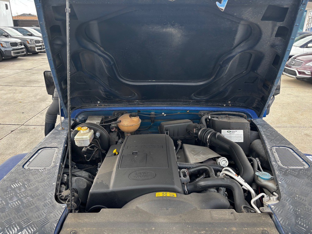 1992 Land Rover Defender Image 18